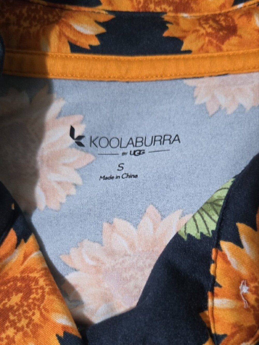 Koolaburra Two Piece Pajama Set Sunflowers Black Loungewear Size Small - Picture 3 of 10